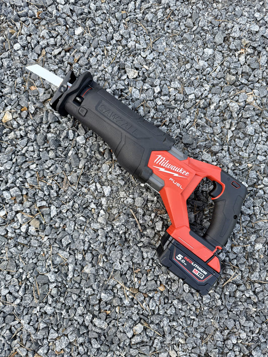 Vuokraa Milwaukee puukkosaha Sastamala