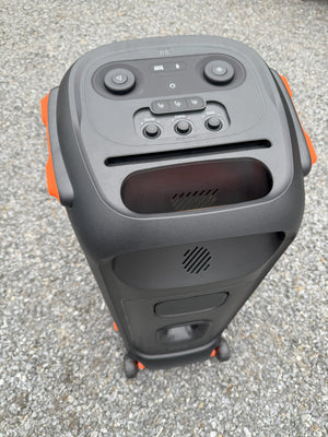 Vuokrataan JBL partybox. Nouda helposti itsepalveluvuokraamosta Sastamalasta.